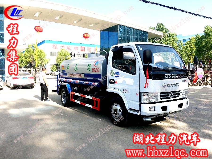 江蘇客戶(hù)都想購買(mǎi)程力集團5方灑水車(chē)