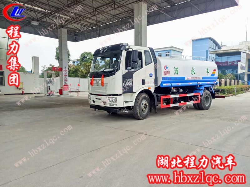 2019/06/27/，胡總在程力集團(tuán)自提一輛14方解放J6灑水車，單號(hào)：25199/70129