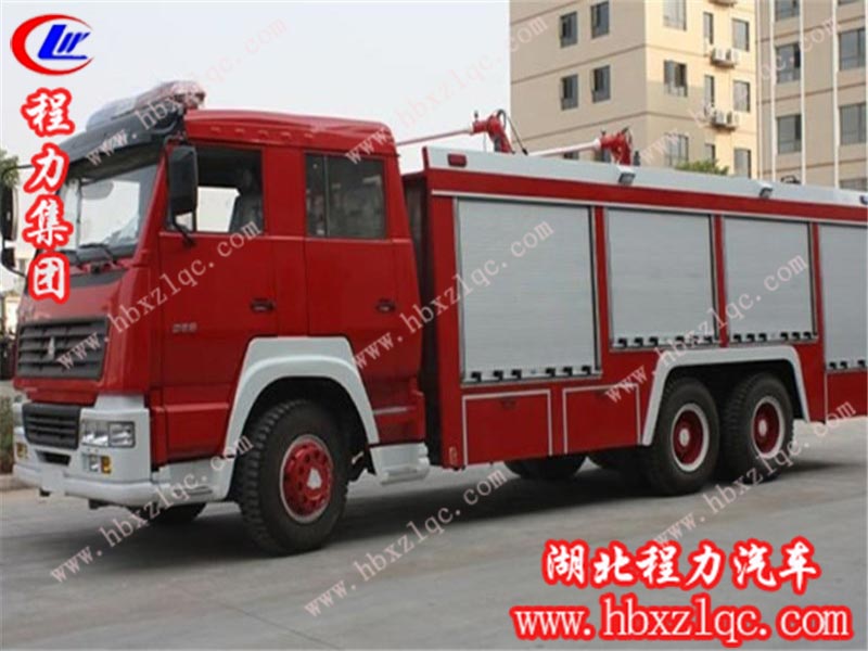 程力專(zhuān)用汽車(chē)股份有限公司帶你了解消防車(chē)的兩種取水方式及使用注意事項