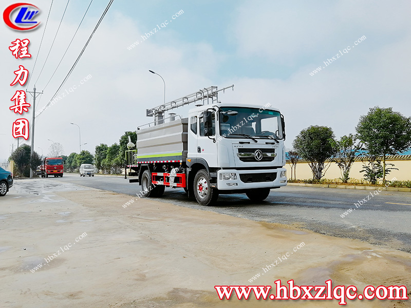 程力集團鐵路抑塵噴灑車(chē)高效降塵并減少污染