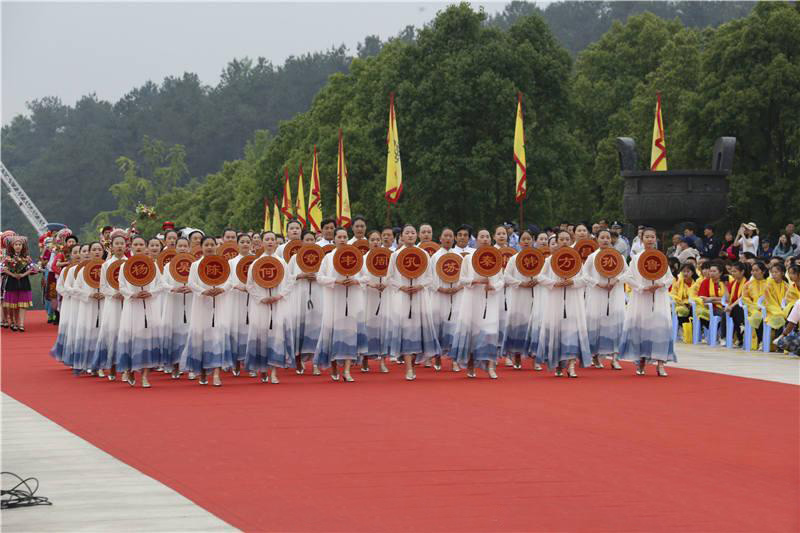 程力集團小編帶領(lǐng)大家一起到炎帝神農故里“尋根問(wèn)祖”！